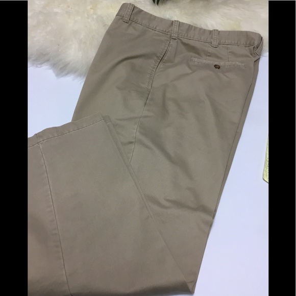 Izod Other - EUC IZOD CHINO’S KHAKI CLASSIC PANTS